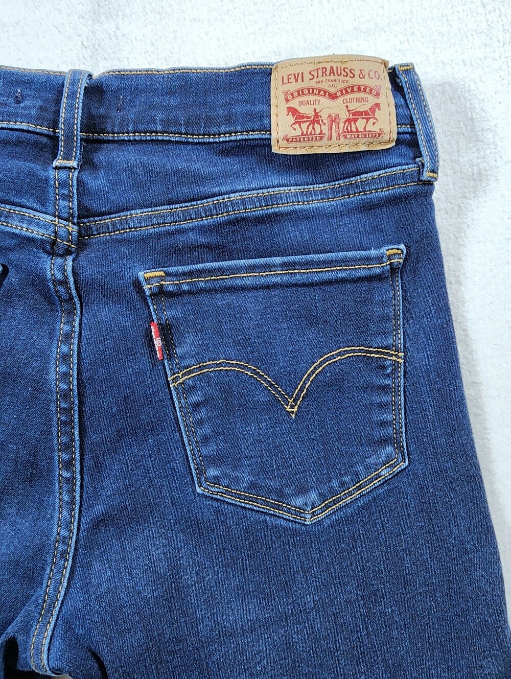 Levi's 311 Shaping Skinny Jeans Women's 27 Dark Wash Mid Rise Stretch - Picture 10 of 12